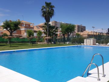 piscina 25x12 con liner Huelva